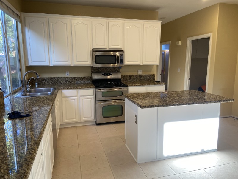 Kitchen Refinishing Photo 2